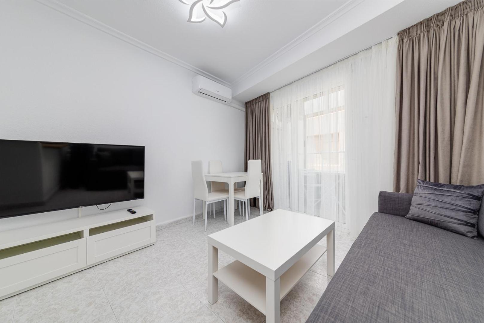 Calle Concordia 86, Two Bedroom Apartment, Up To 6 Guests, Near Del Cura Beach,Supermarket Mercadona And Central Bus Station Torrevieja Exteriér fotografie